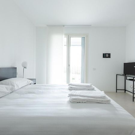 Porta Nuova Bright And Roomy Flat Mailand Exterior foto
